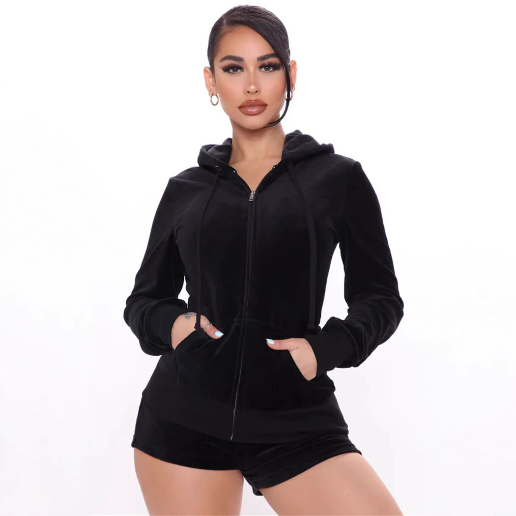 Damen Sport-Set mit Hoodie und Shorts aus hochwertigem Material