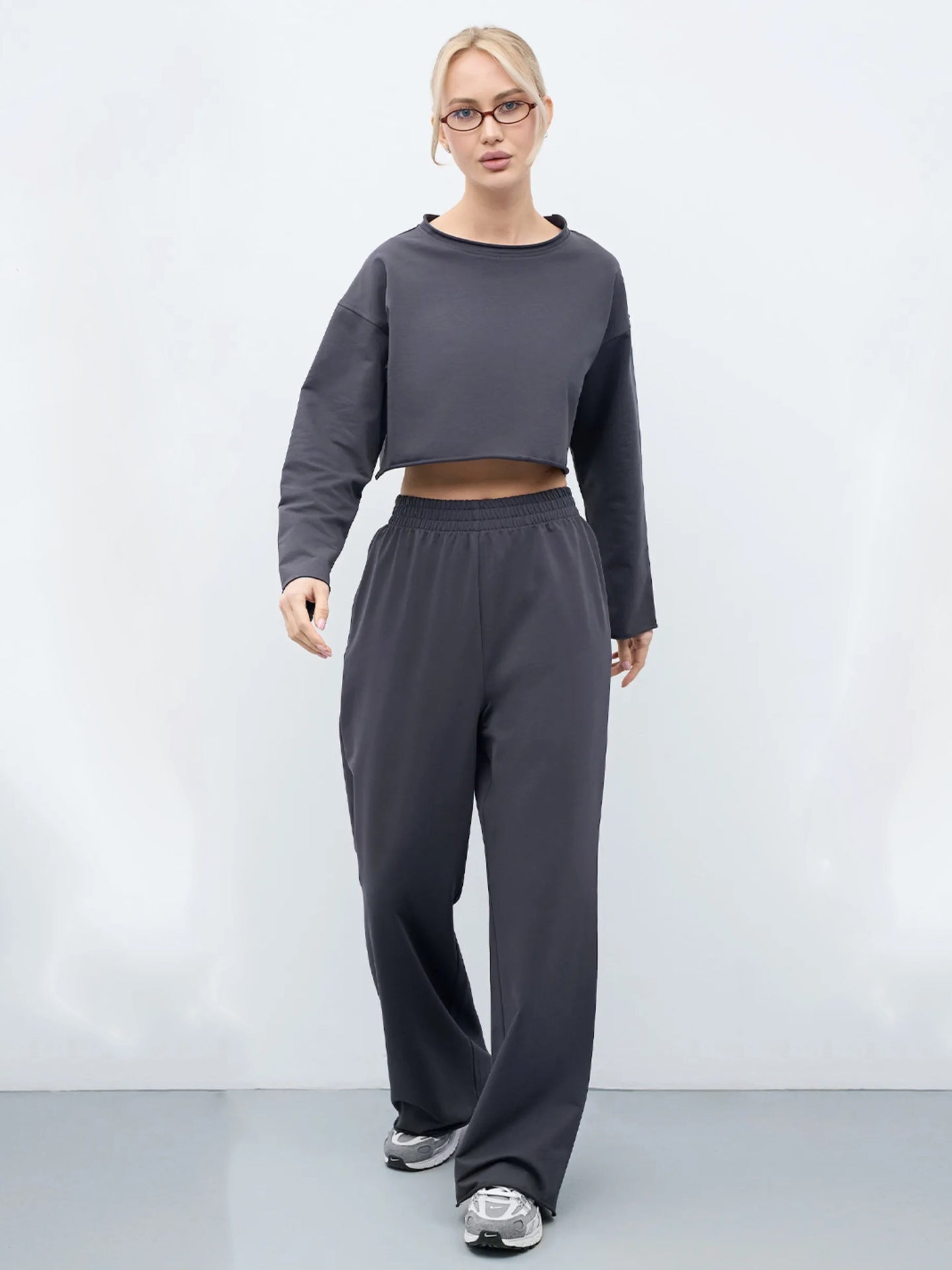 Damen Sweatshirt Set Komfortabel Cropped mit Jogginghose Norvielle