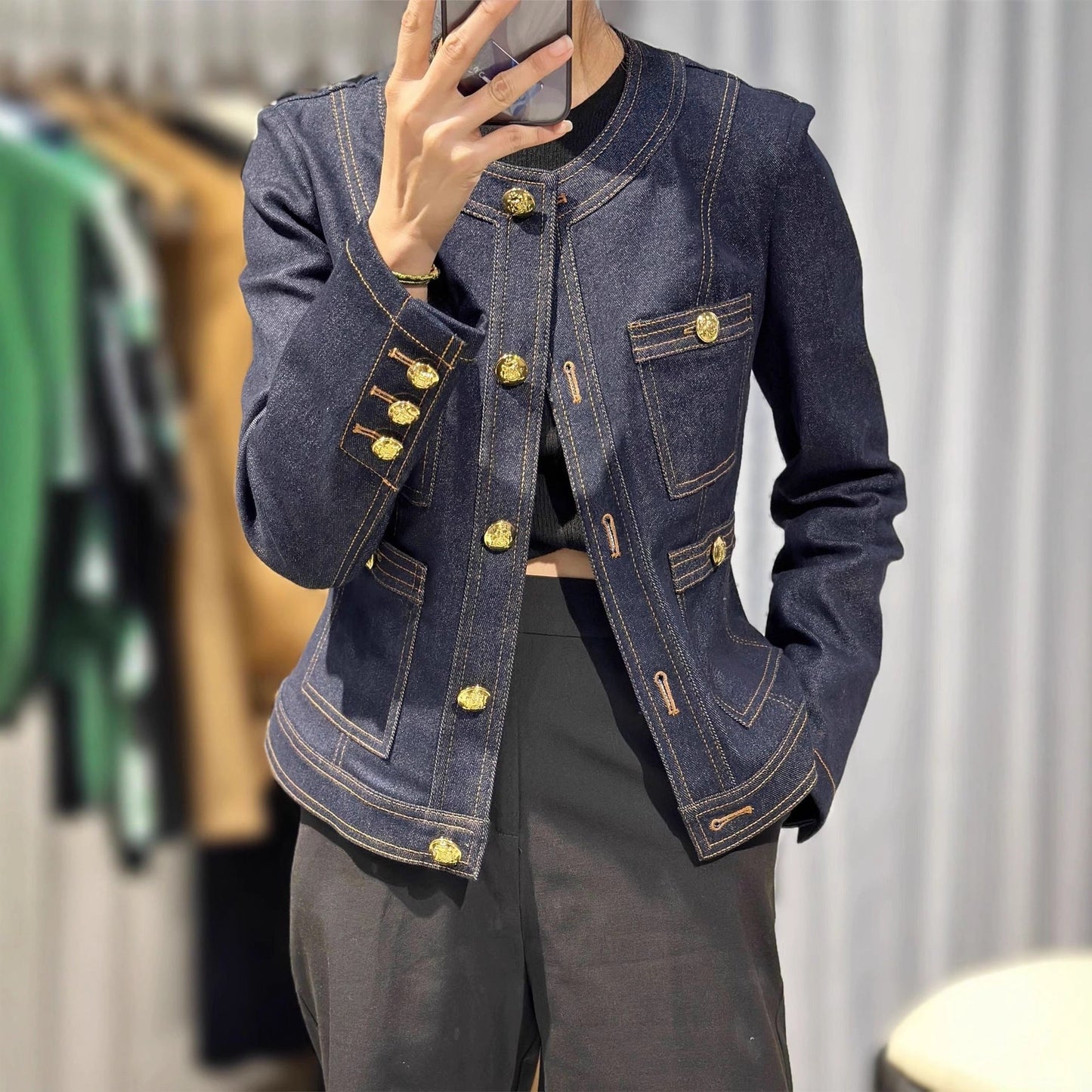 Damen Denimjacke Goldene Knöpfe