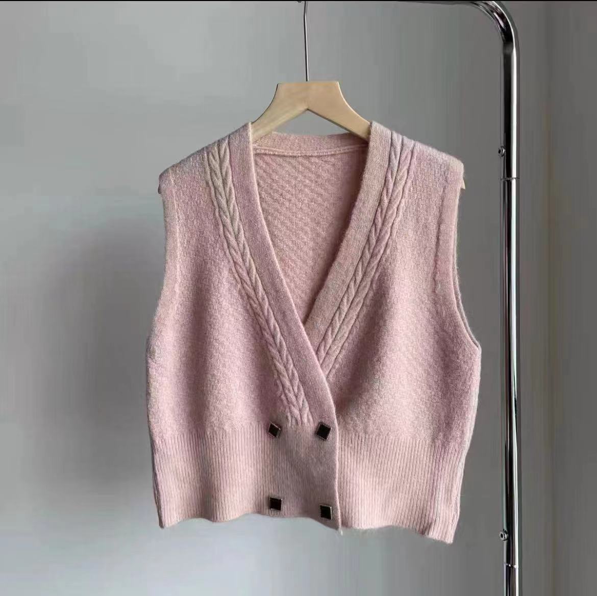 Damen Strickweste Zopfmuster Elegante Knöpfe Beige