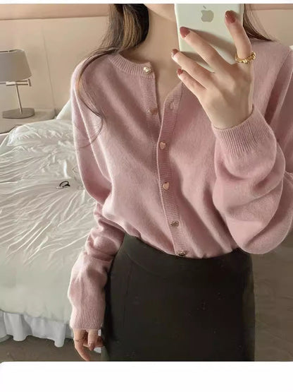 Damen Strickjacke mit Herzknöpfen Rippstruktur Beige
