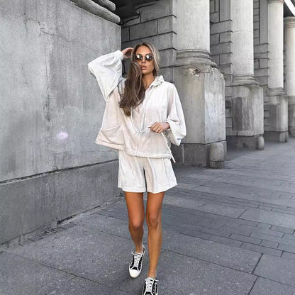 Damen Velours-Hoodie-Set mit Shorts Weites Design Beige