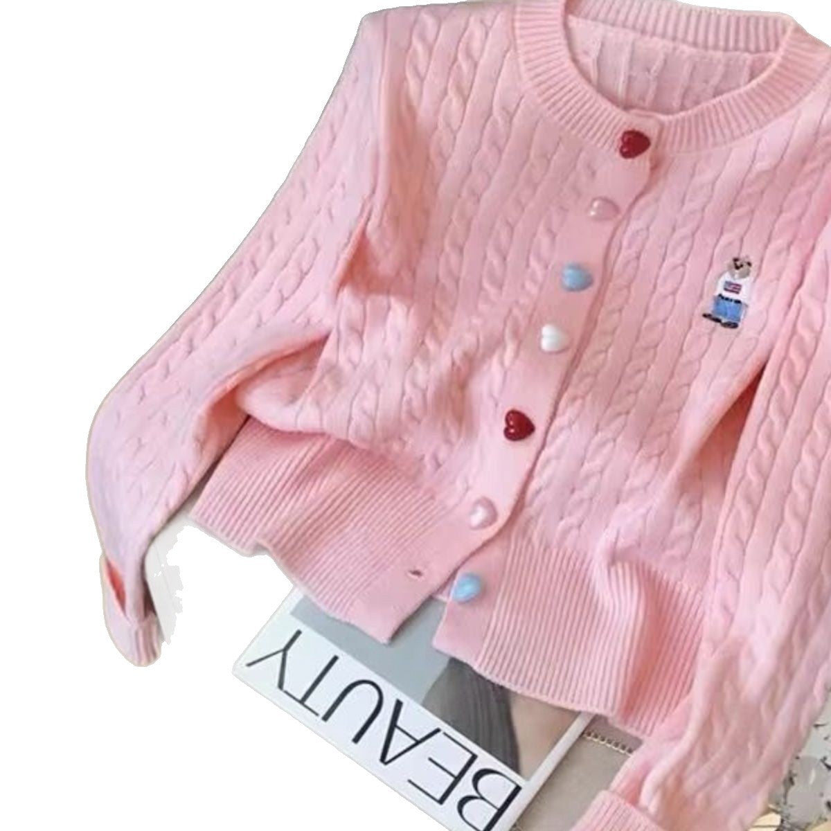 Damen Strickjacke mit Herzknöpfen Durchgehendes Muster Norvielle
