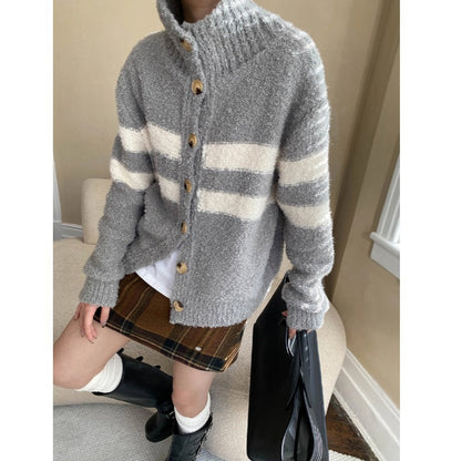 Damen Strickmantel Kuschelig Hochkragen Dekorative Knöpfe Beige