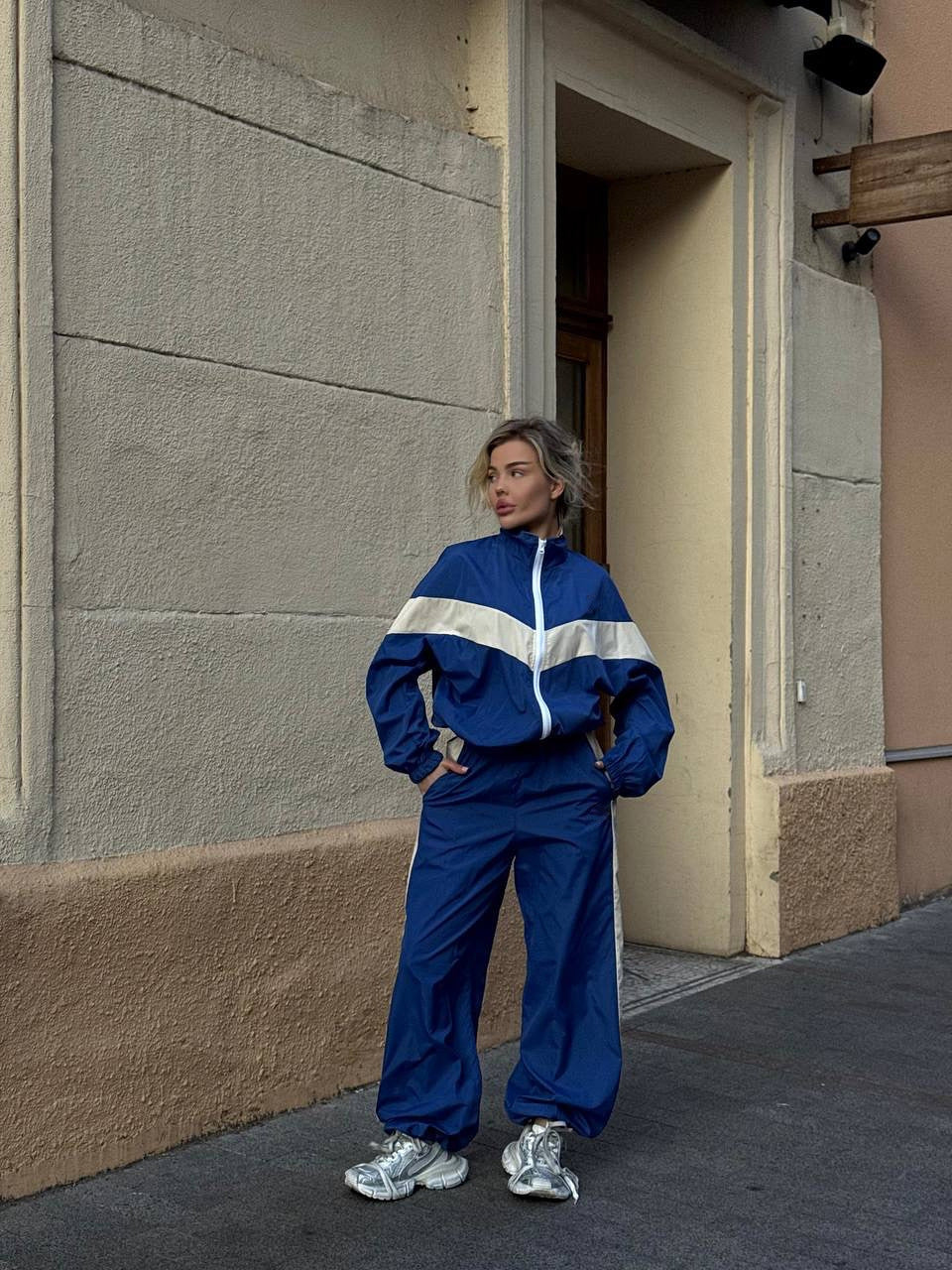 Damen Windbreaker Sportlich Hochkragen Kontraststreifen