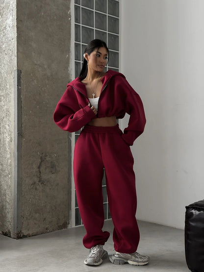 Damen Sportliche Cropped Hoodie und Jogginghose Norvielle