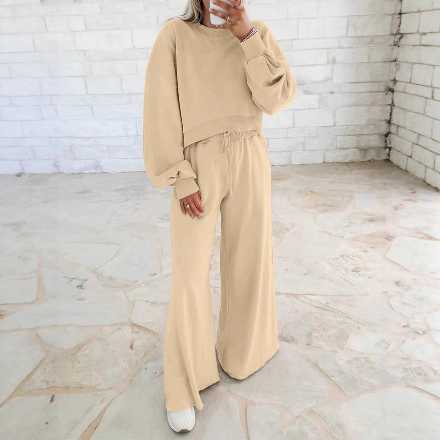 Damen Sport-Set Cropped Sweatshirt und weite Hose Norvielle