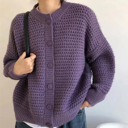 Damen Kuschelige Strickjacke mit Zopfmuster und großen Knöpfen