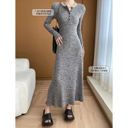 Damen Strickkleid Lang Knopfleiste Figurbetont
