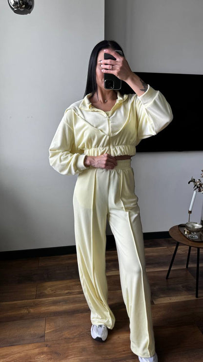 Damen Velours Loungewear-Set Cropped Jacke Weite Hose Norvielle
