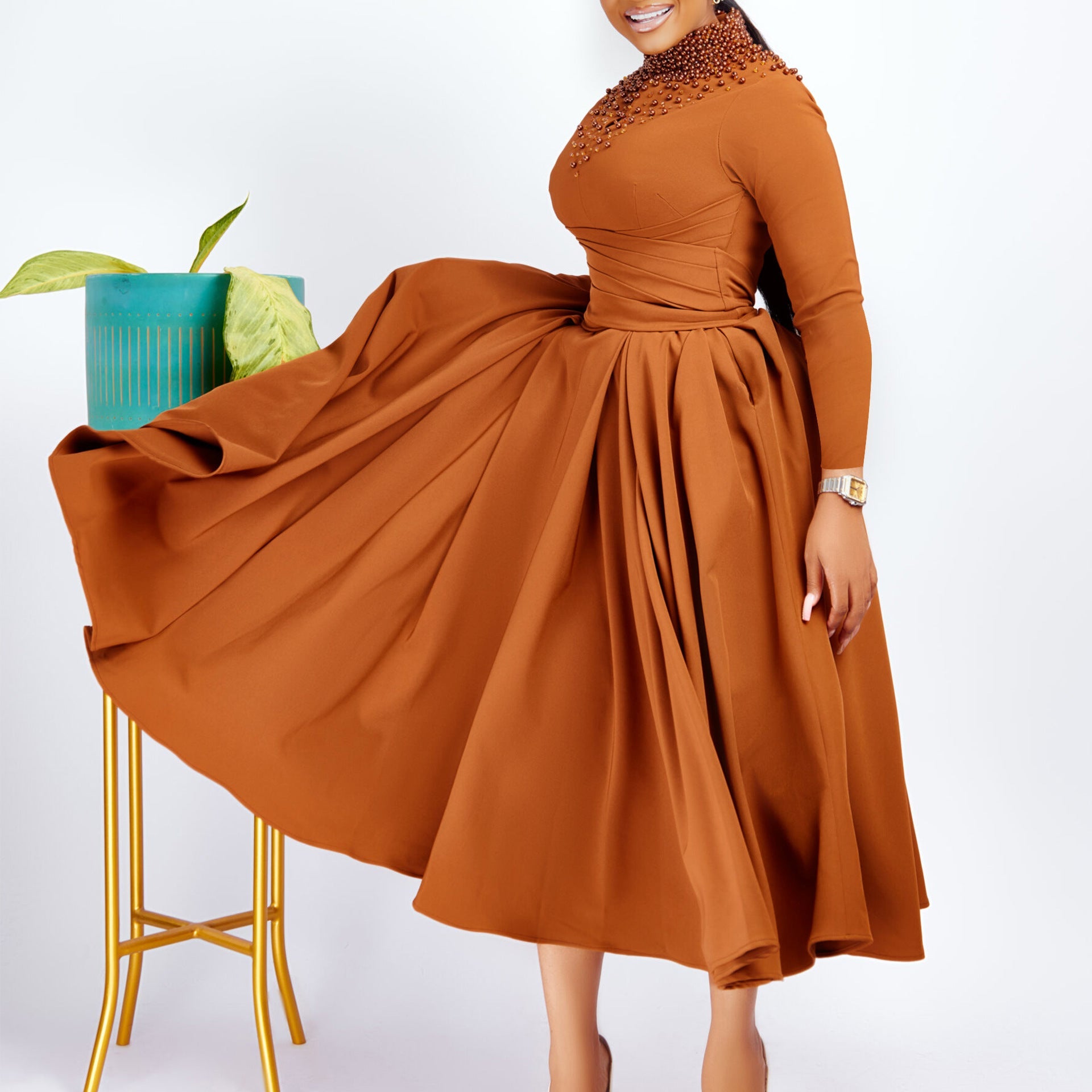 Damen Maxikleid mit Perlenverzierung Tailliert Schwarz - Norvielle
