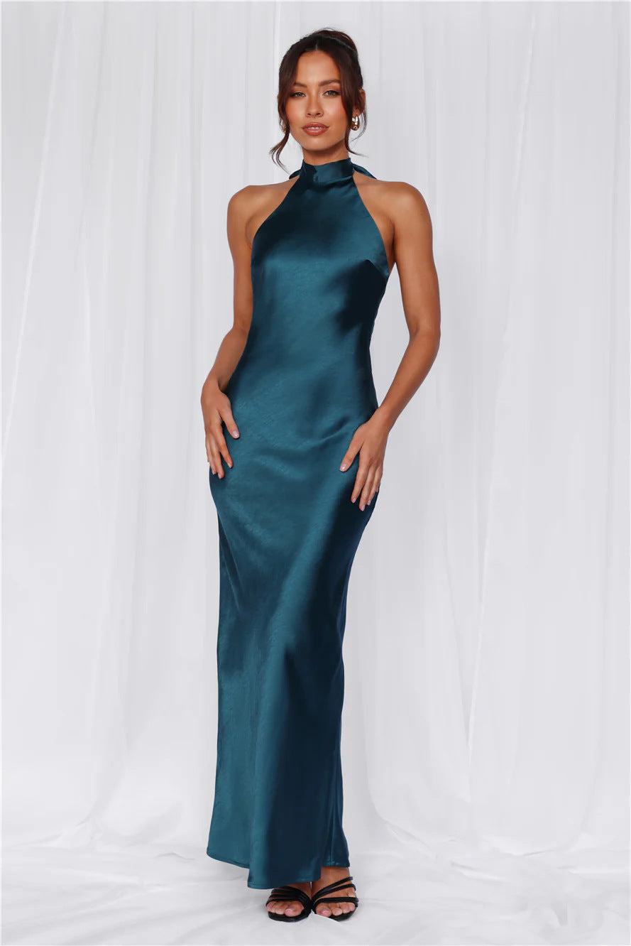 Damen Satin Maxikleid Hochkragen Körpernah Norvielle