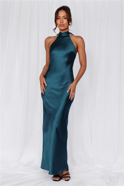 Damen Satin Maxikleid Hochkragen Körpernah Norvielle