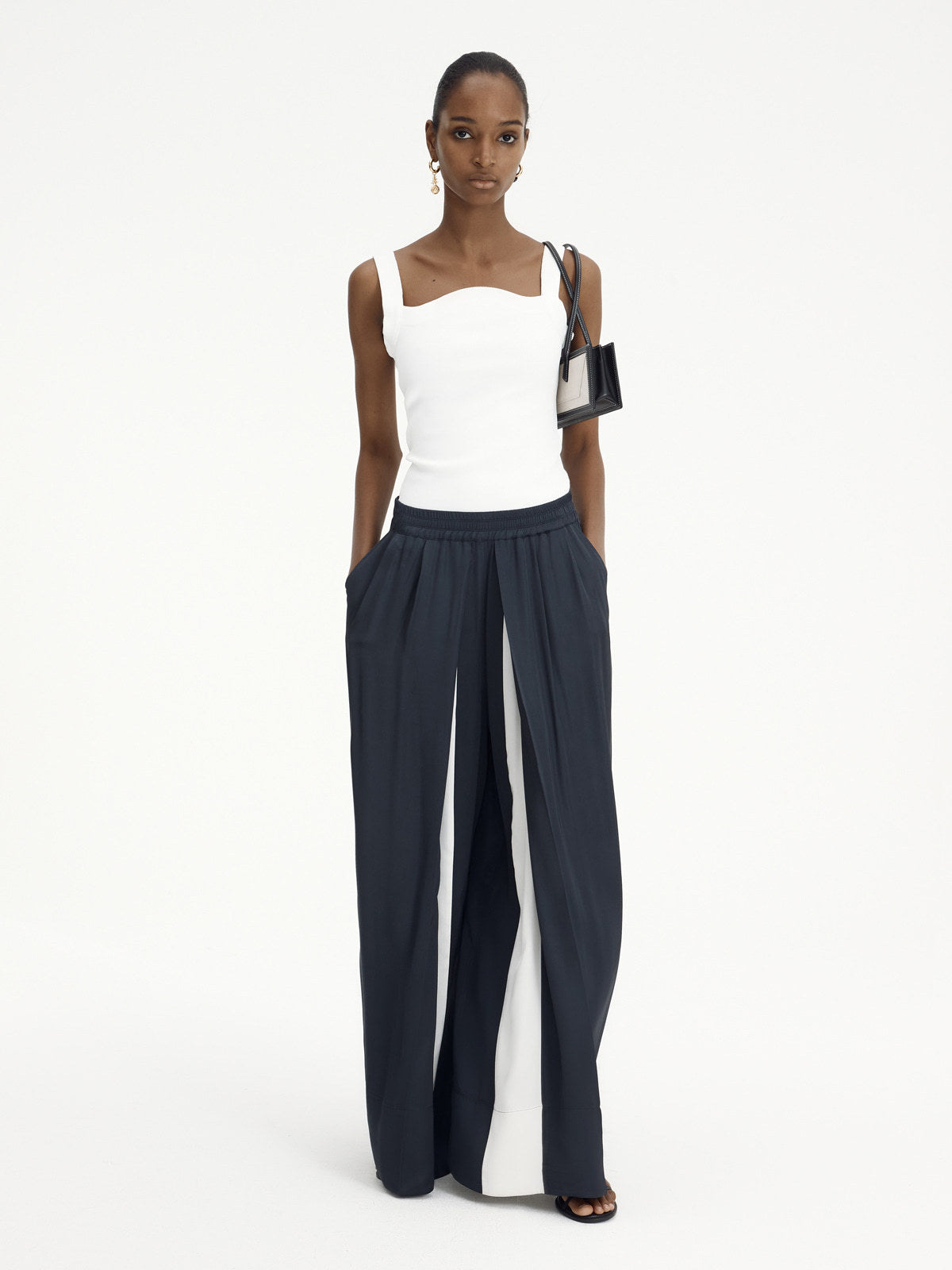 Damen weite Hochbundhose mit seitlichen Einsätzen Norvielle