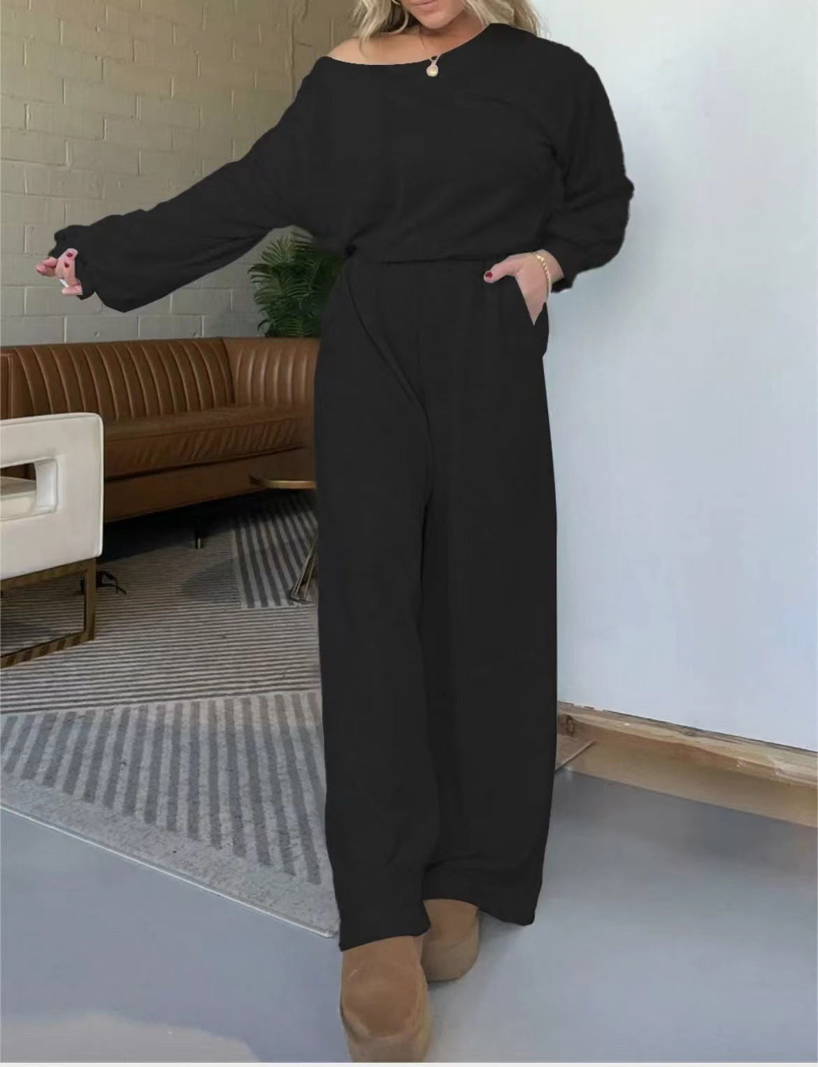 Damen Jumpsuit Komfort Weite Beine Tiefes Dekolleté Norvielle