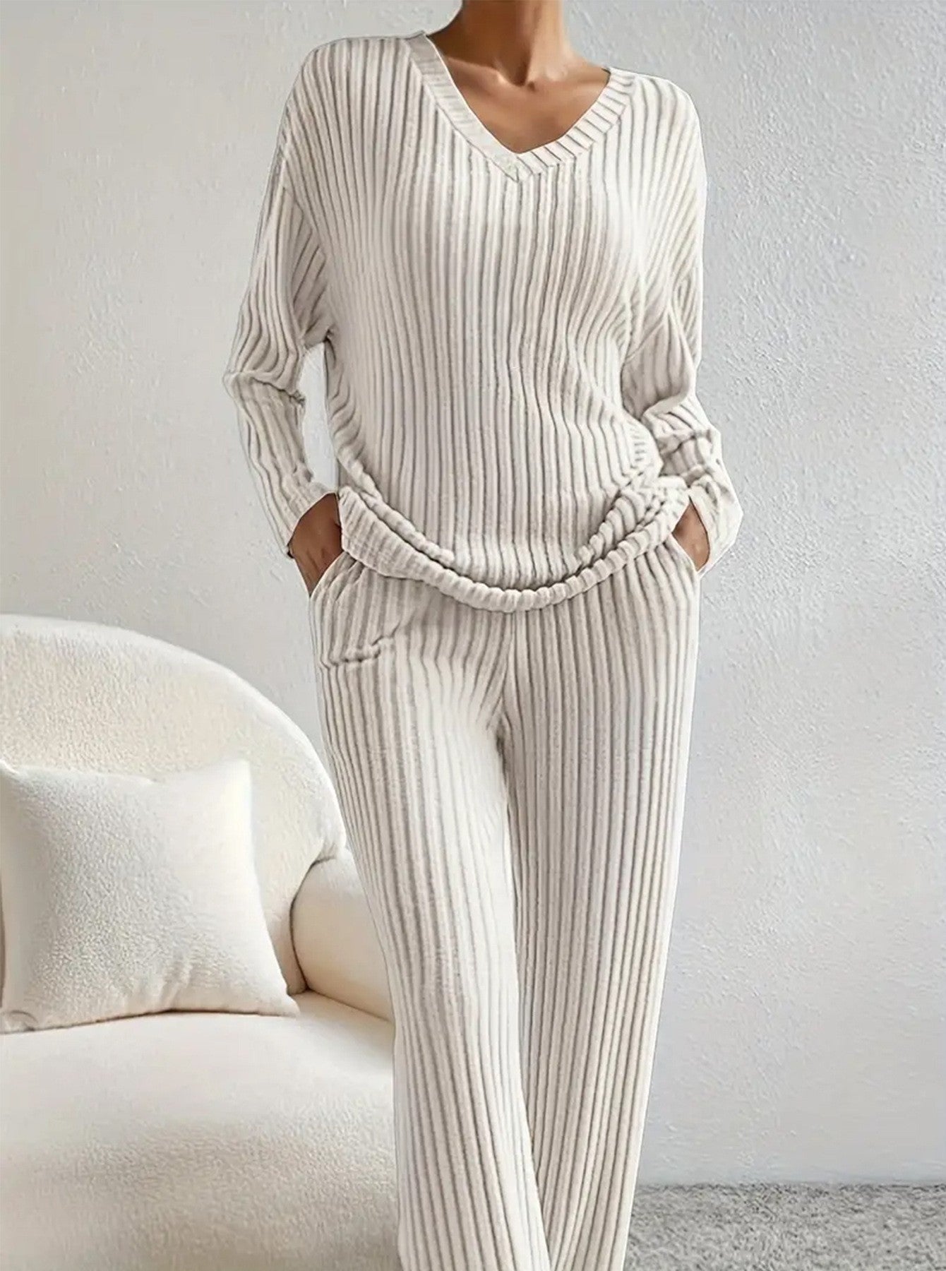 Damen Strickanzug Rippdesign Modern Beige