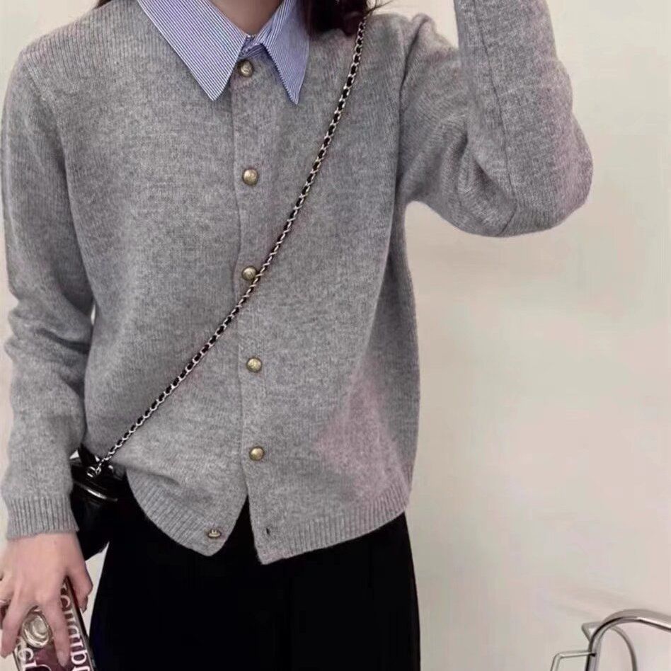 Damen Strickcardigan Fein mit goldenen Knöpfen Norvielle - Norvielle
