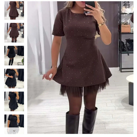 Damenkleid mit Tüllsaum Elegantes Schwarzes Abendkleid - Norvielle