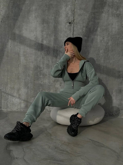 Damen Sportlicher Jumpsuit Reißverschluss Hochkragen Norvielle