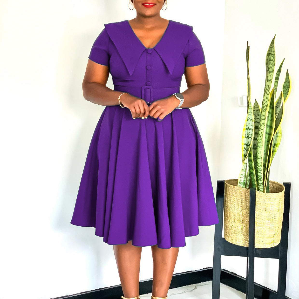 Damen A-Linien Kleid mit Kragen und Gürtel Norvielle