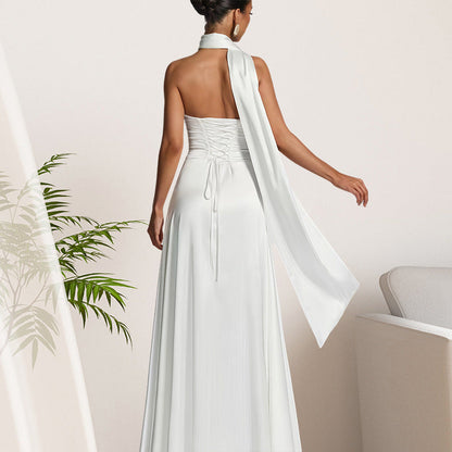 Damen Maxikleid Bandeau mit Halsschmuck aus Satin