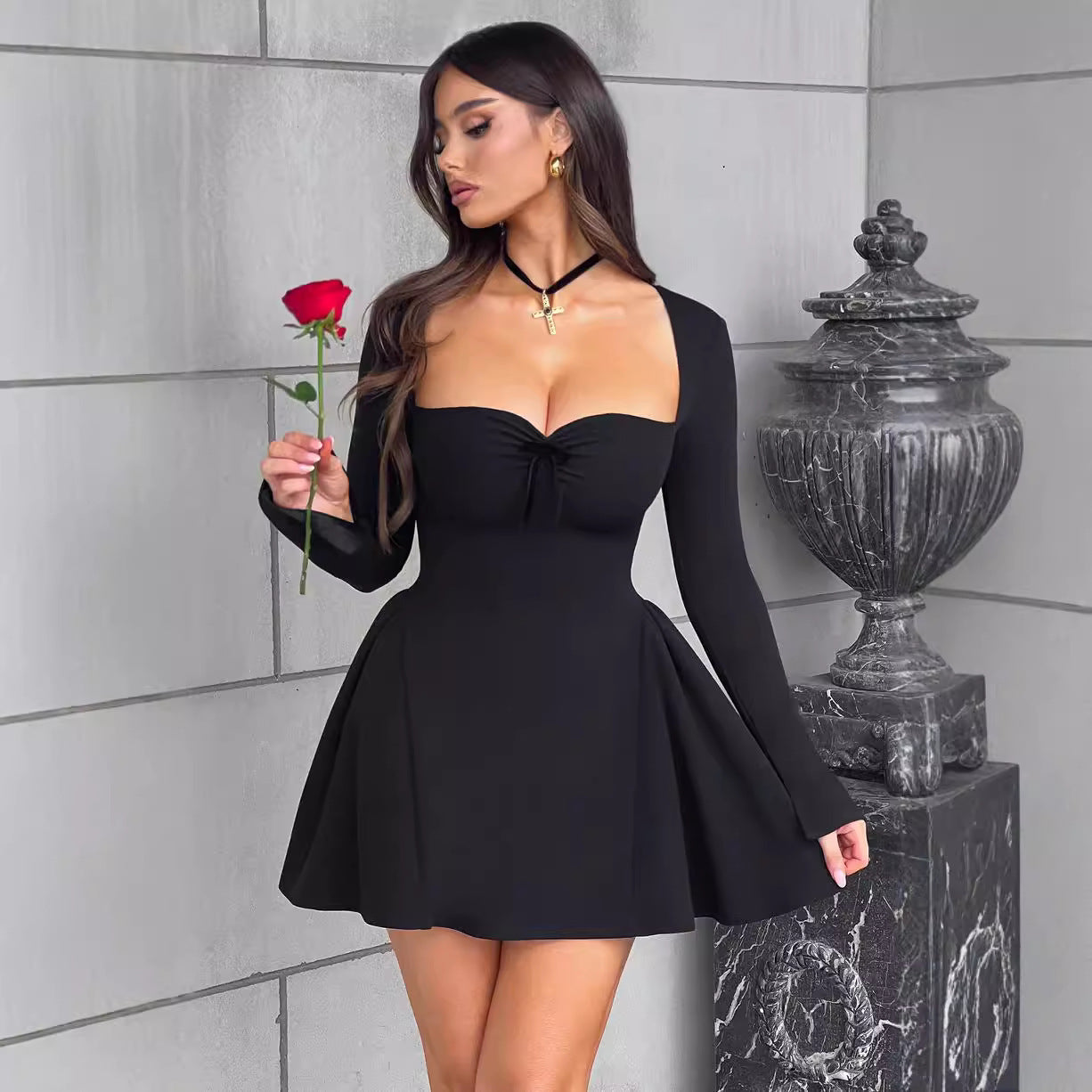Damen Cocktailkleid V-Ausschnitt Schwingrock Norvielle