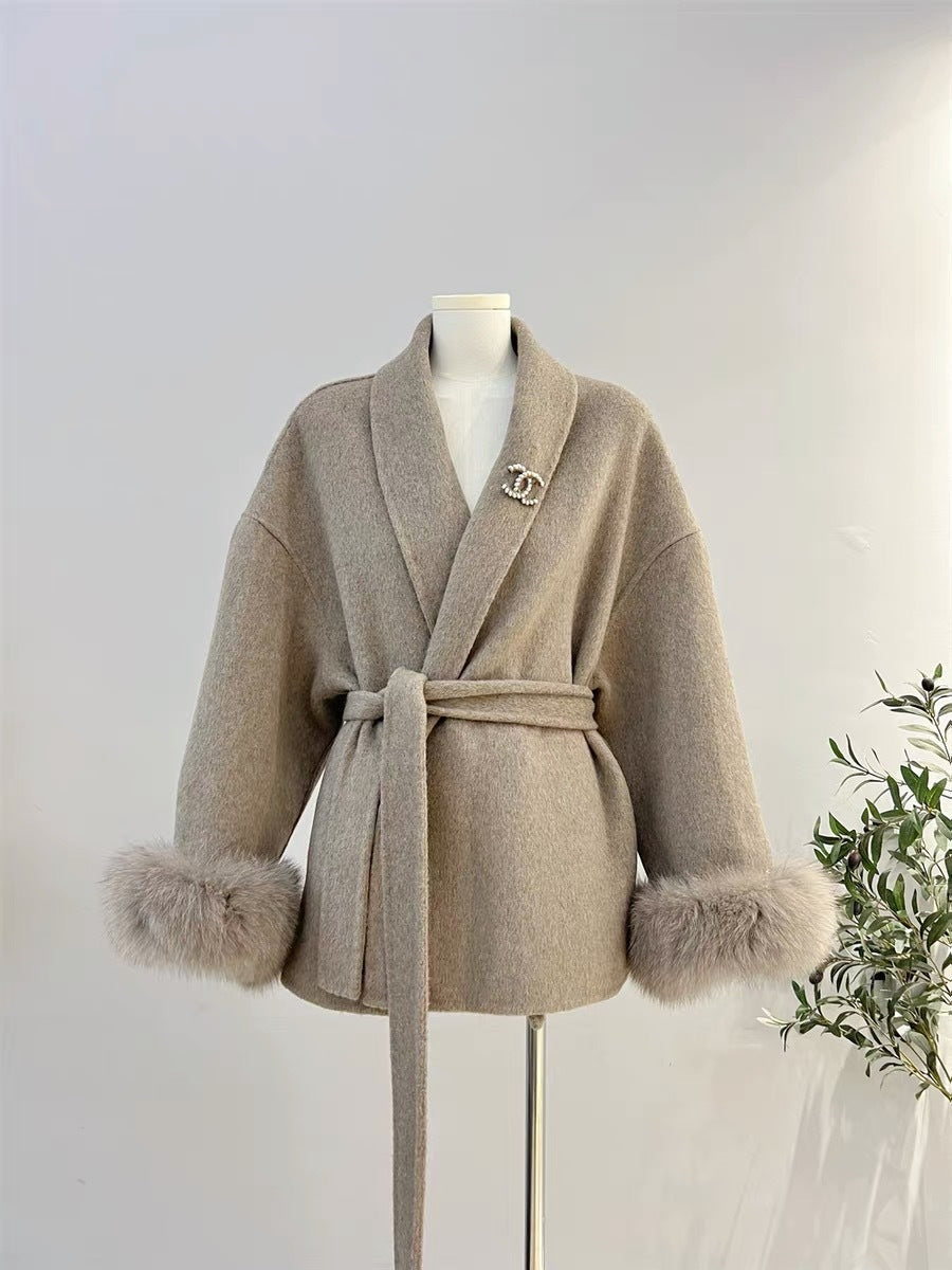 Damen Kurzmantel Kunstfellbesatz Elegantes Design