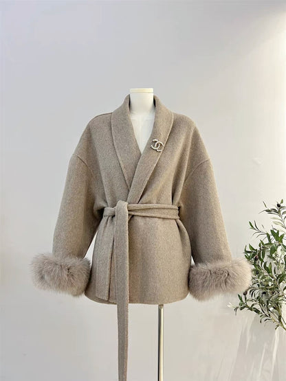 Damen Kurzmantel Kunstfellbesatz Elegantes Design