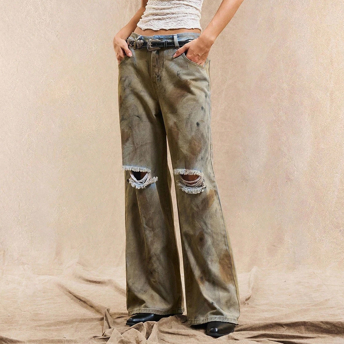 Damen Weite Jeanshose Distressed Details