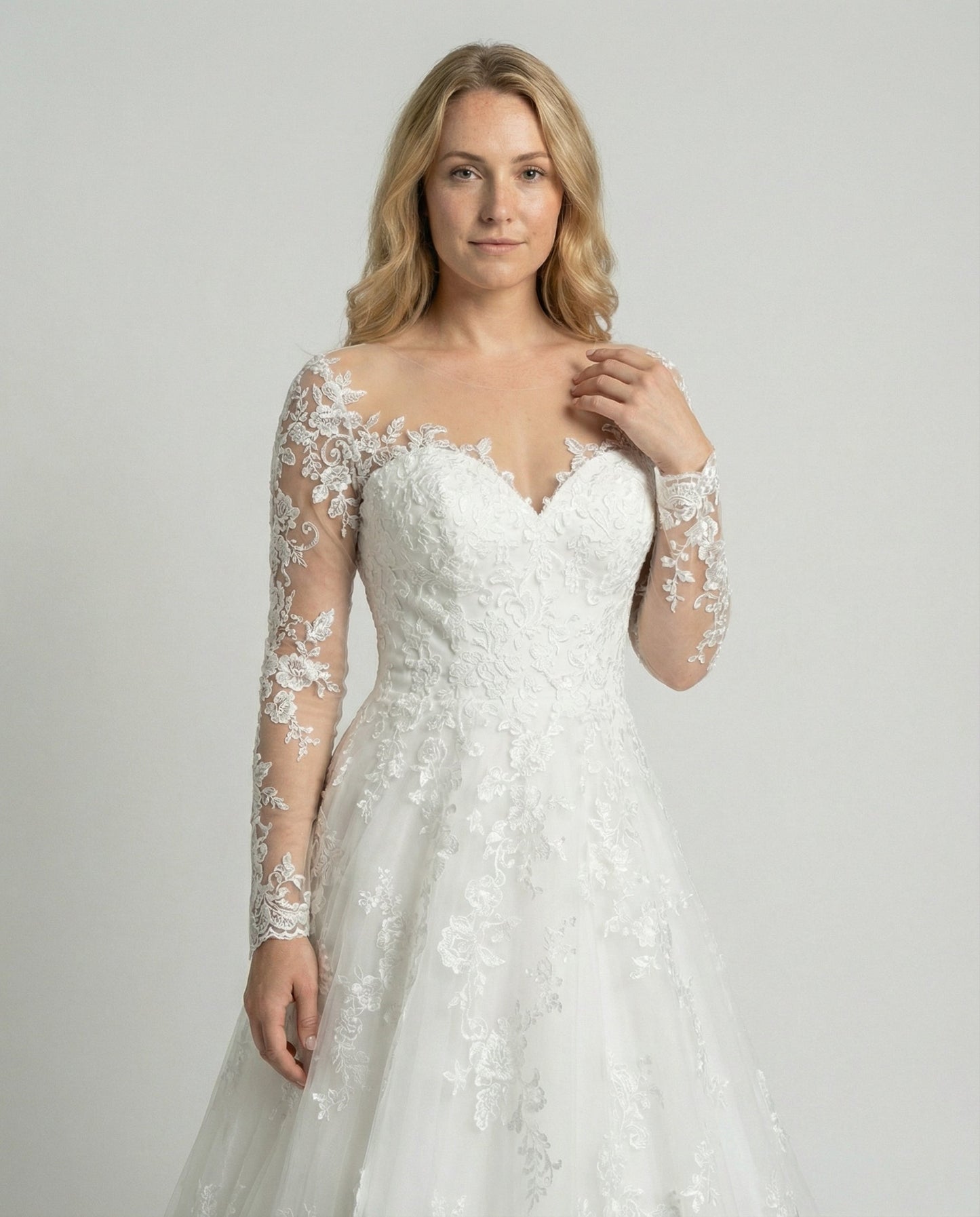 Damen Hochzeitskleid aus Spitze Weiß