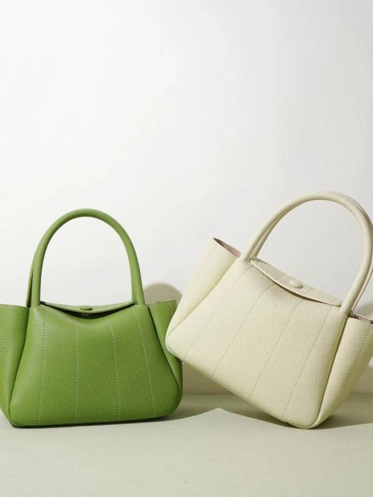 Beatrix Grüne Lederhandtasche Minimalistisches Design