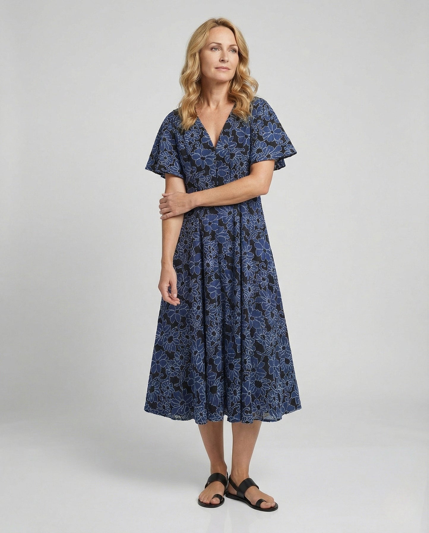 Damen Midikleid mit V-Ausschnitt Fledermausärmeln Bestickt - Norvielle