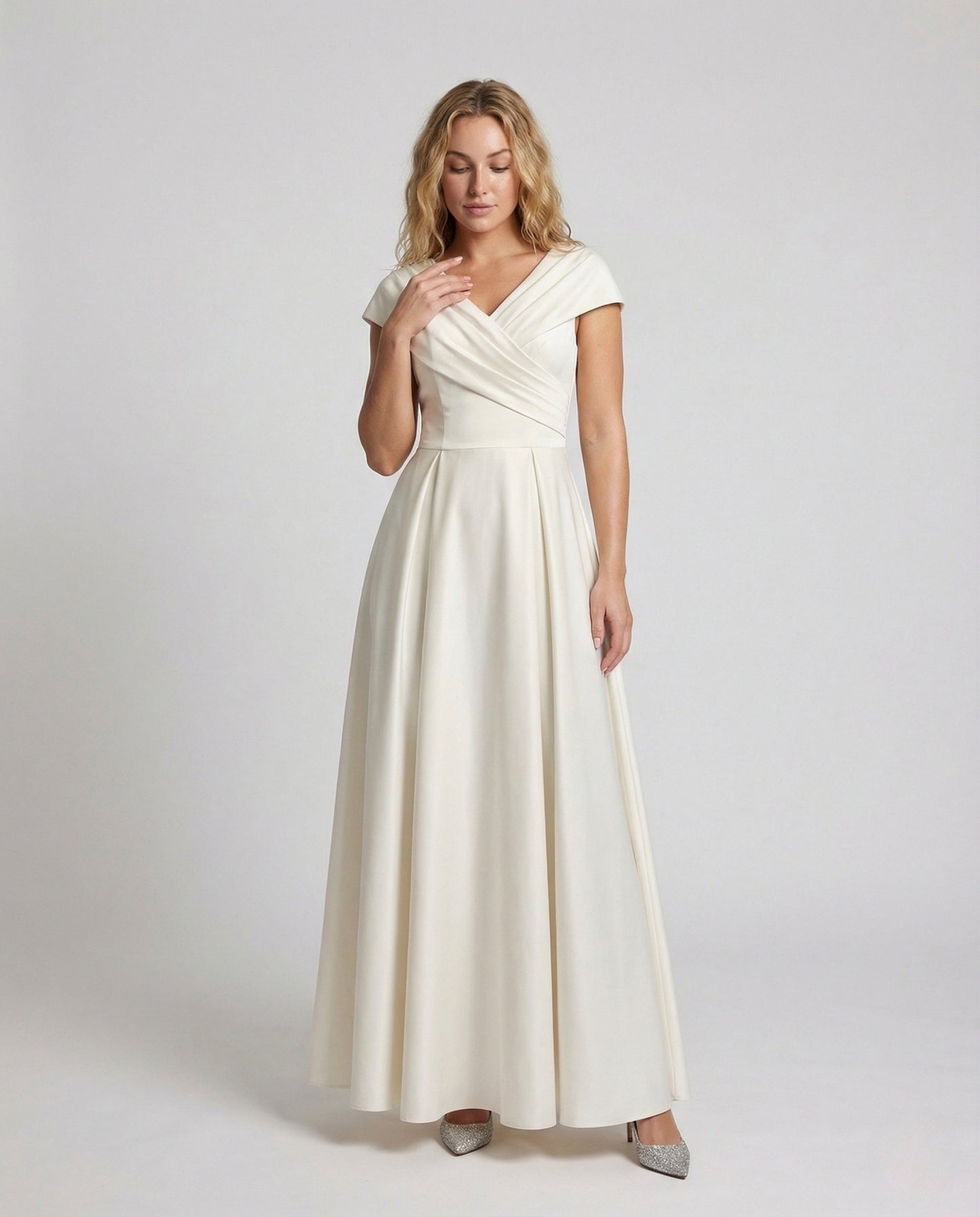 Damen Abendkleid mit Cape Ärmeln Schwarz - Norvielle