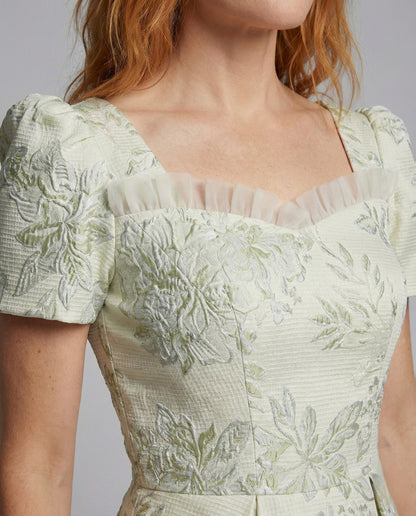 Product 15520729596234 - close_up_detail