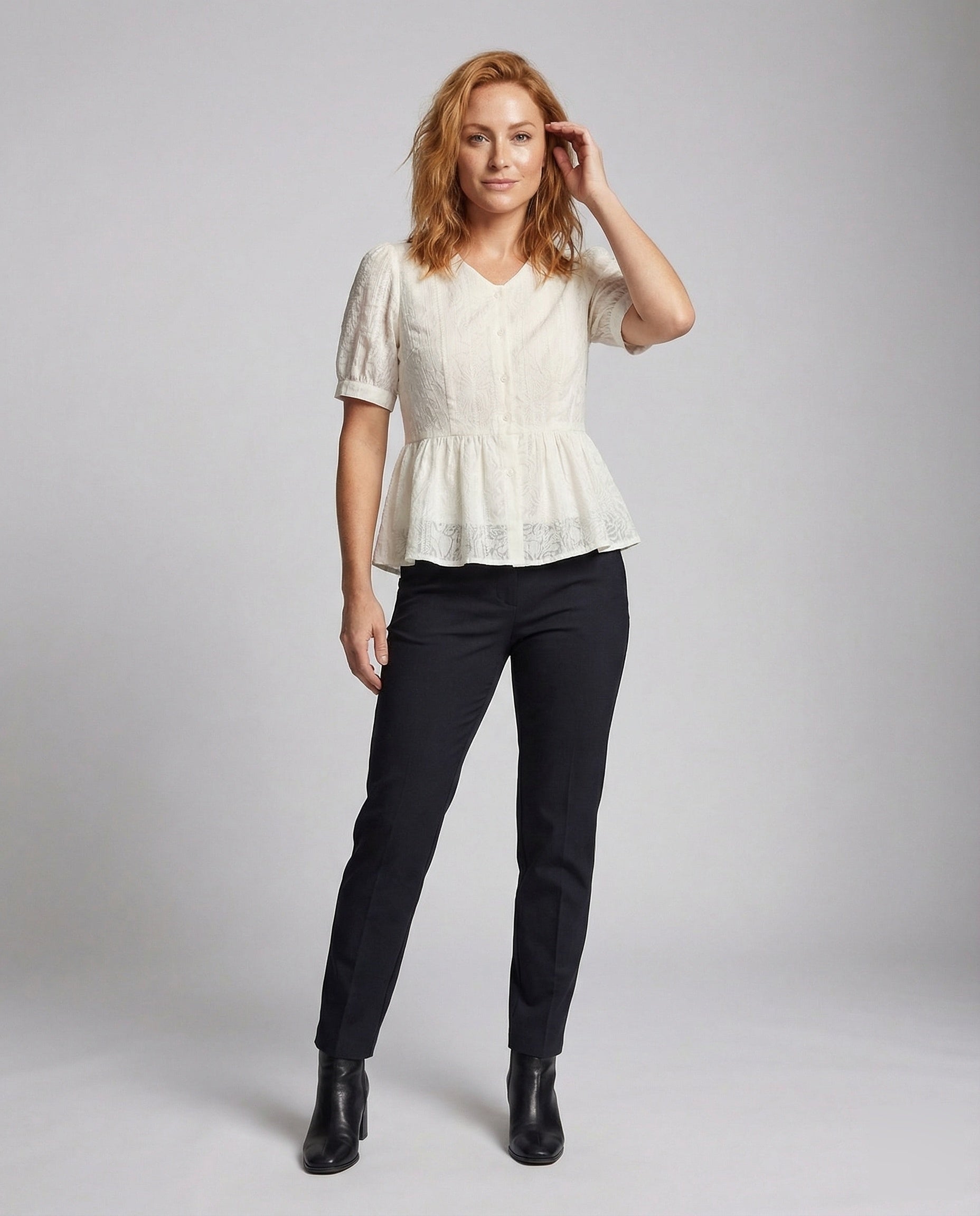 Damen Bluse aus Baumwoll-Leinen mit Volant - Norvielle