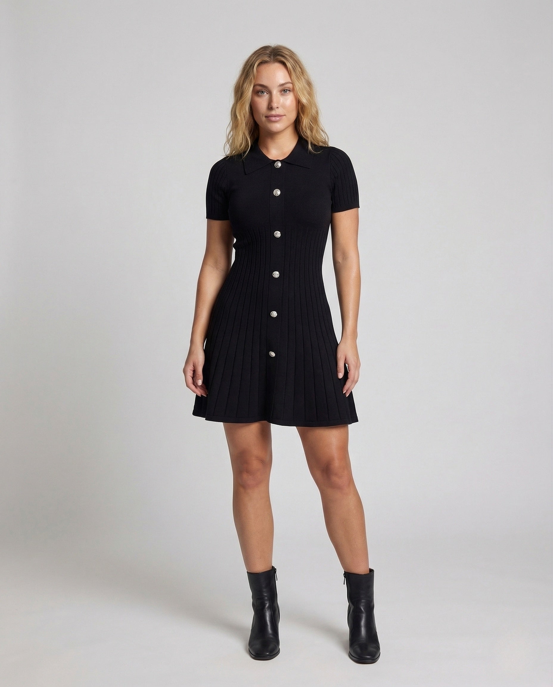 Damen Rippstrick Kleid mit Polokragen und Knopfleiste - Norvielle