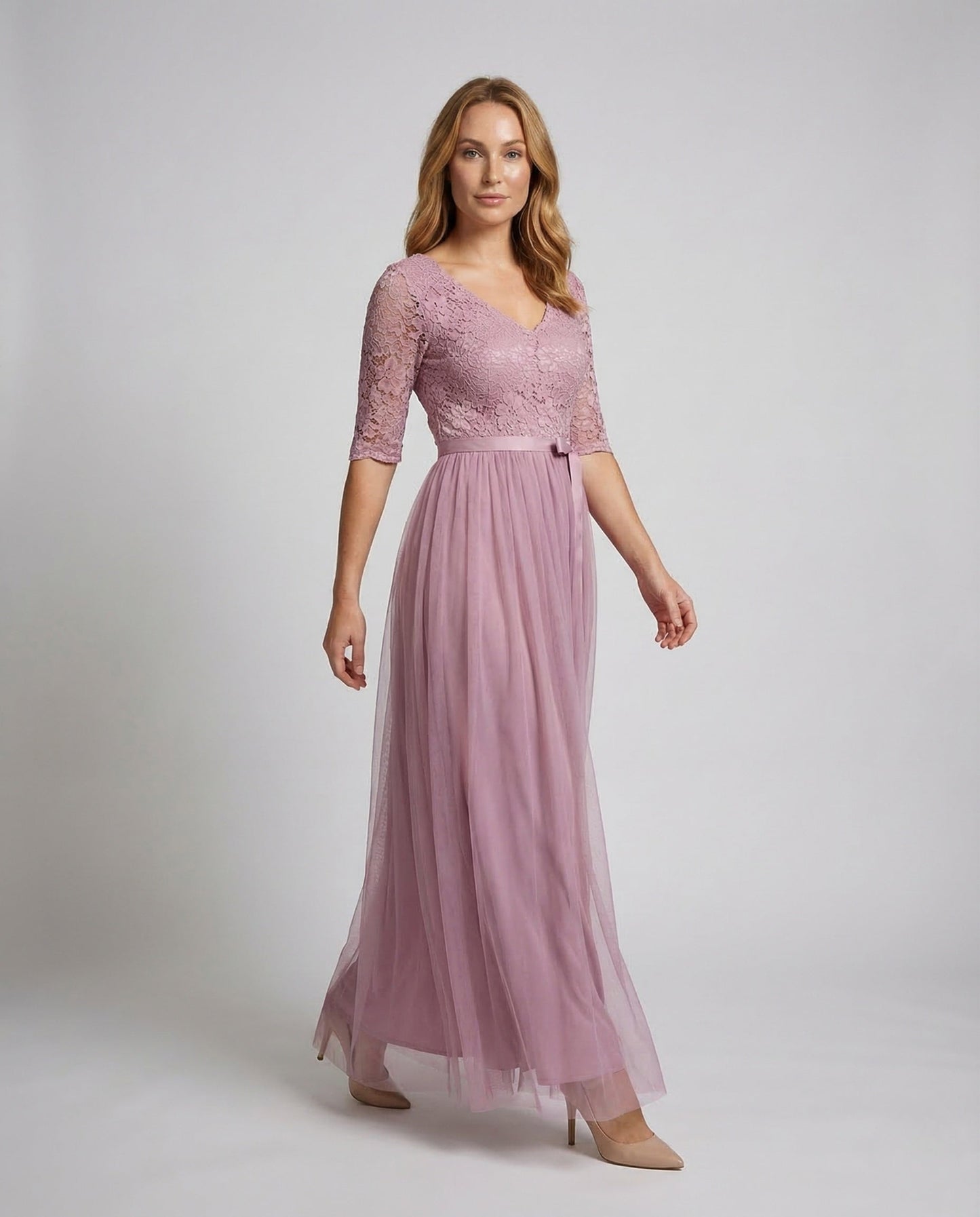 Damen Abendkleid aus Spitze mit Tüllcape - Norvielle