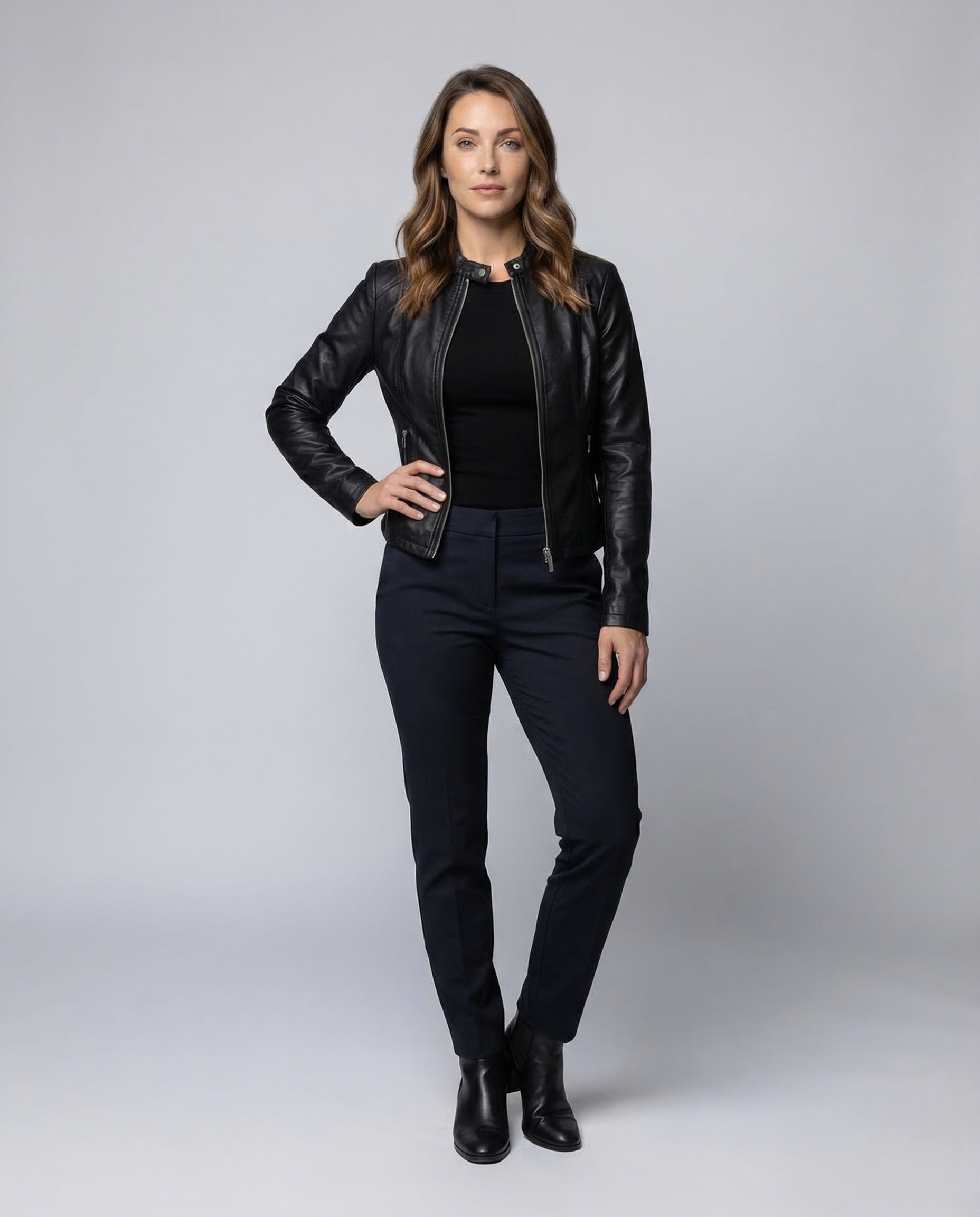 Damen Kunstlederjacke Kurz Minimalistisch Schwarz - Norvielle