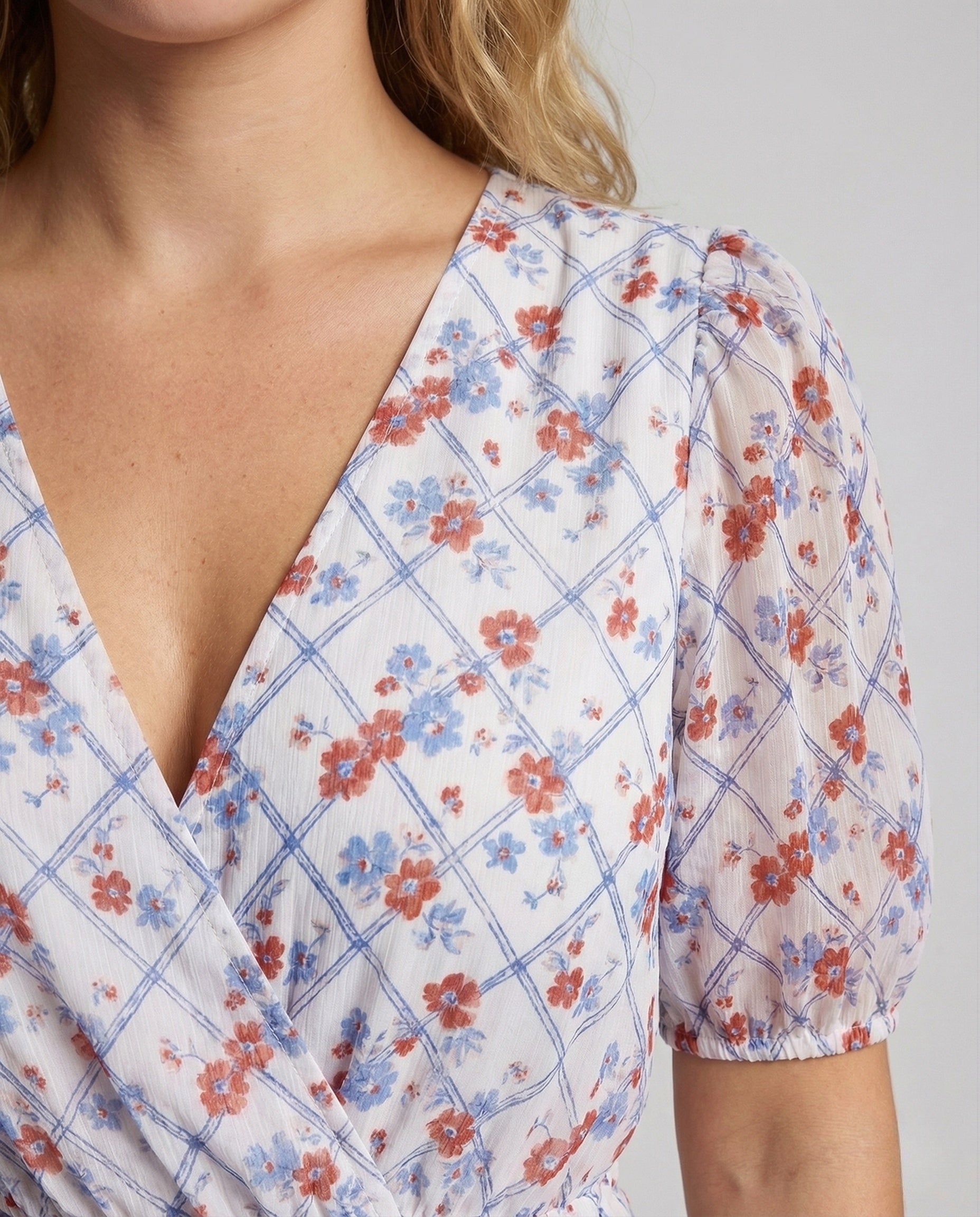 Product 15533319356746 - close_up_detail