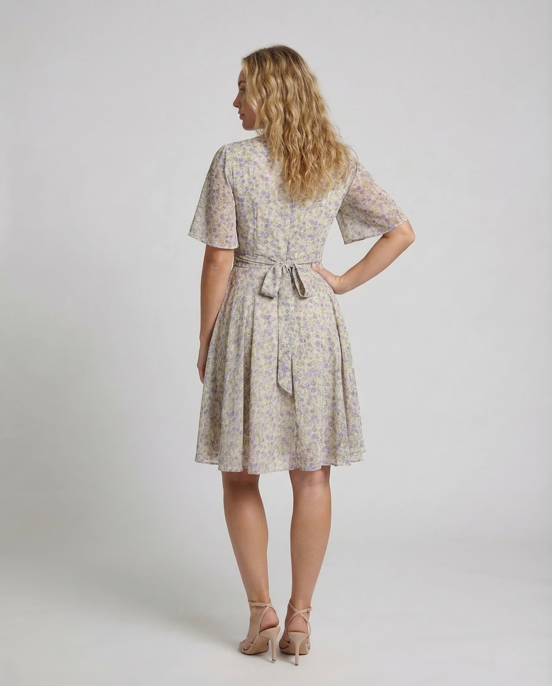 Product 15533338132810 - back_view