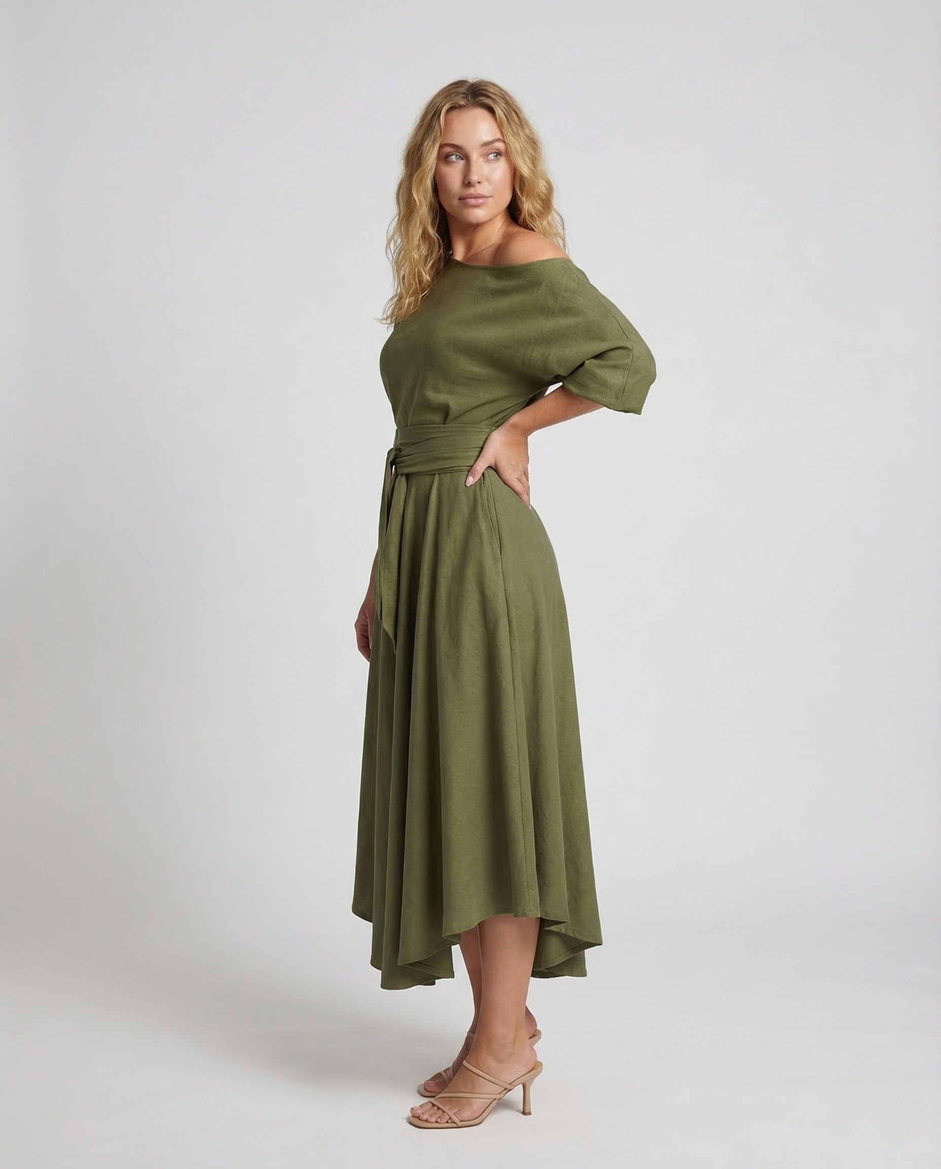 Damen Asymmetrisches Kleid mit Gürtel und Taschen - Norvielle