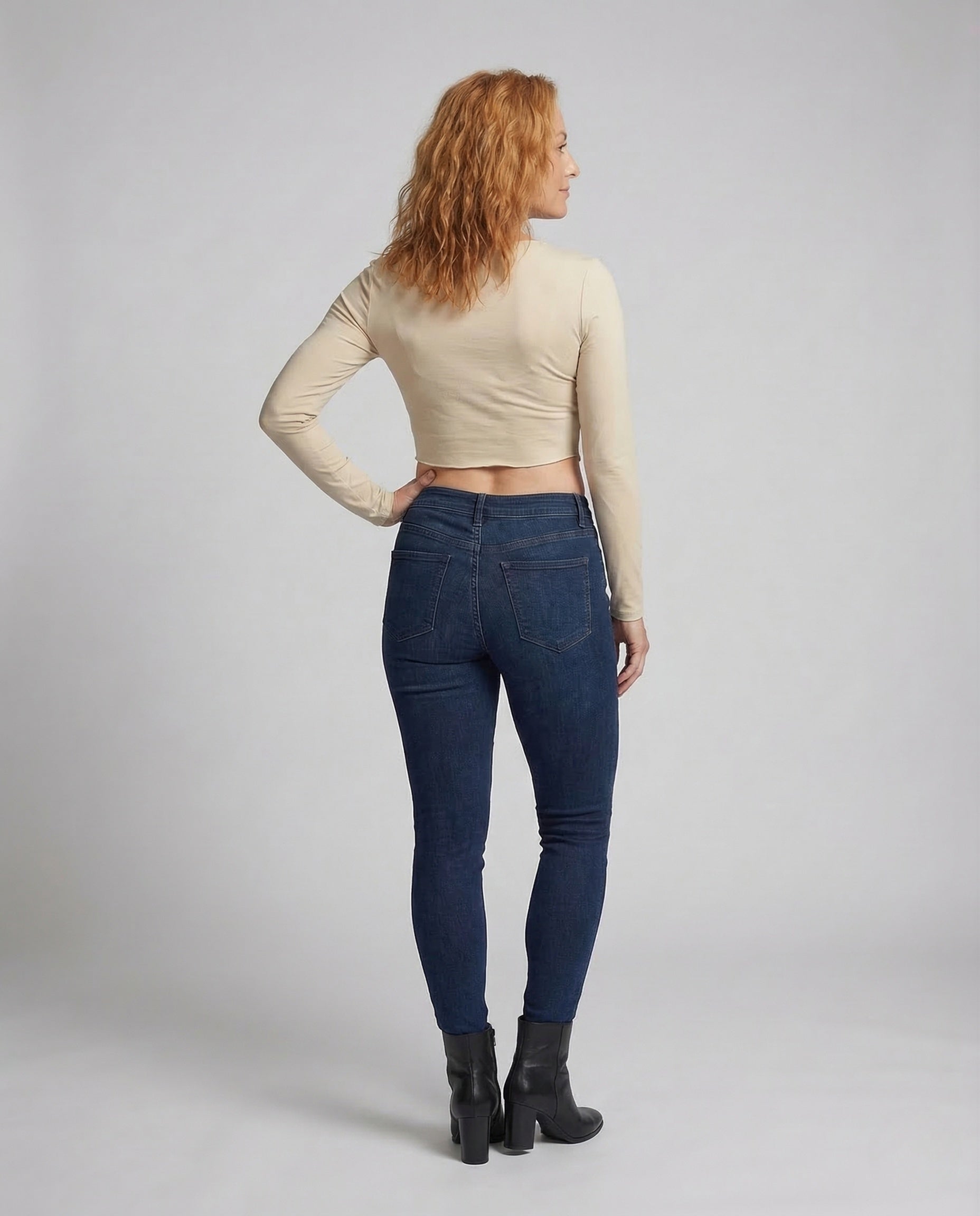 Product 15533354058058 - back_view
