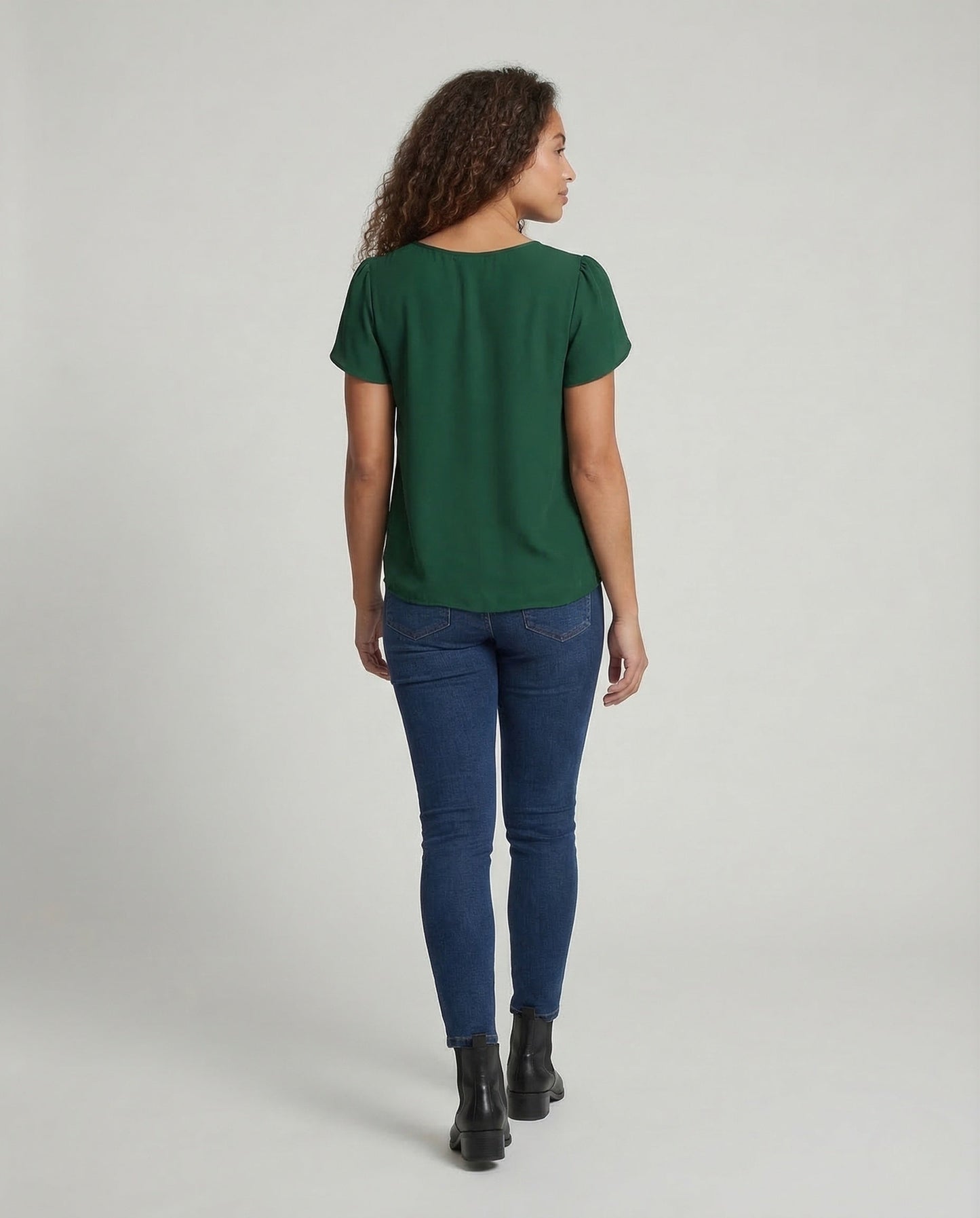 Product 15533362348362 - back_view