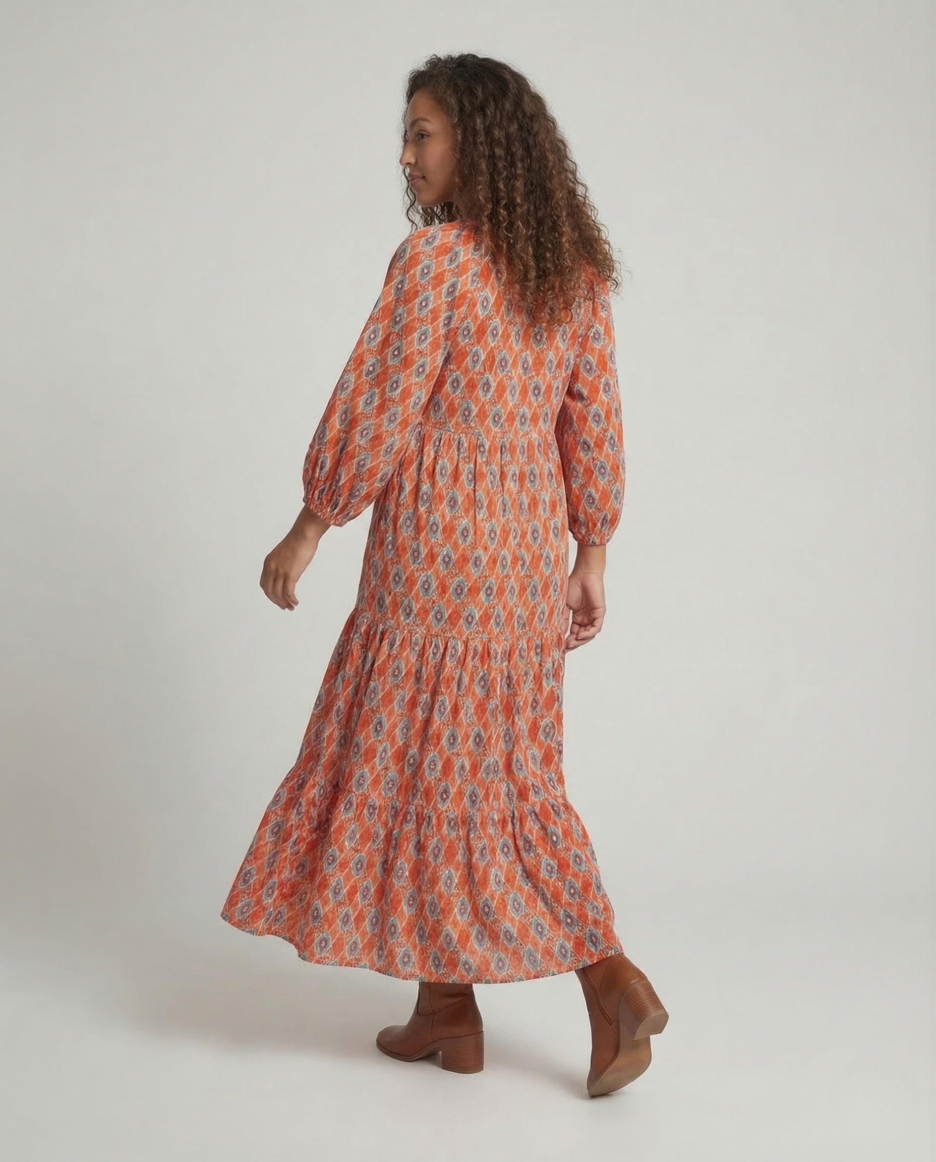 Product 15533362676042 - back_view