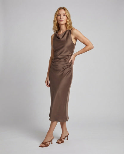 Damen Maxikleid aus Satin Wasserfall-Design - Norvielle