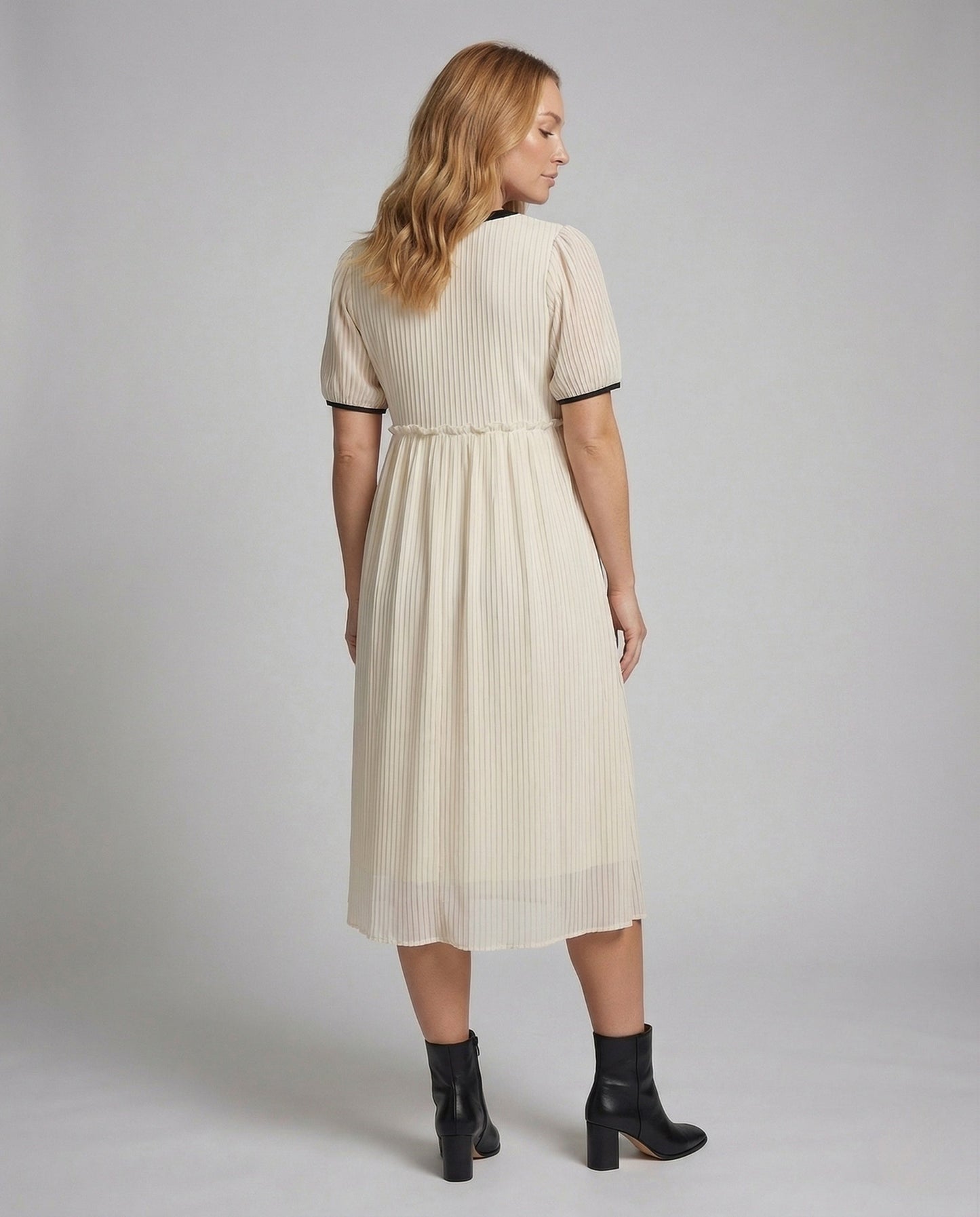 Product 15533368967498 - back_view