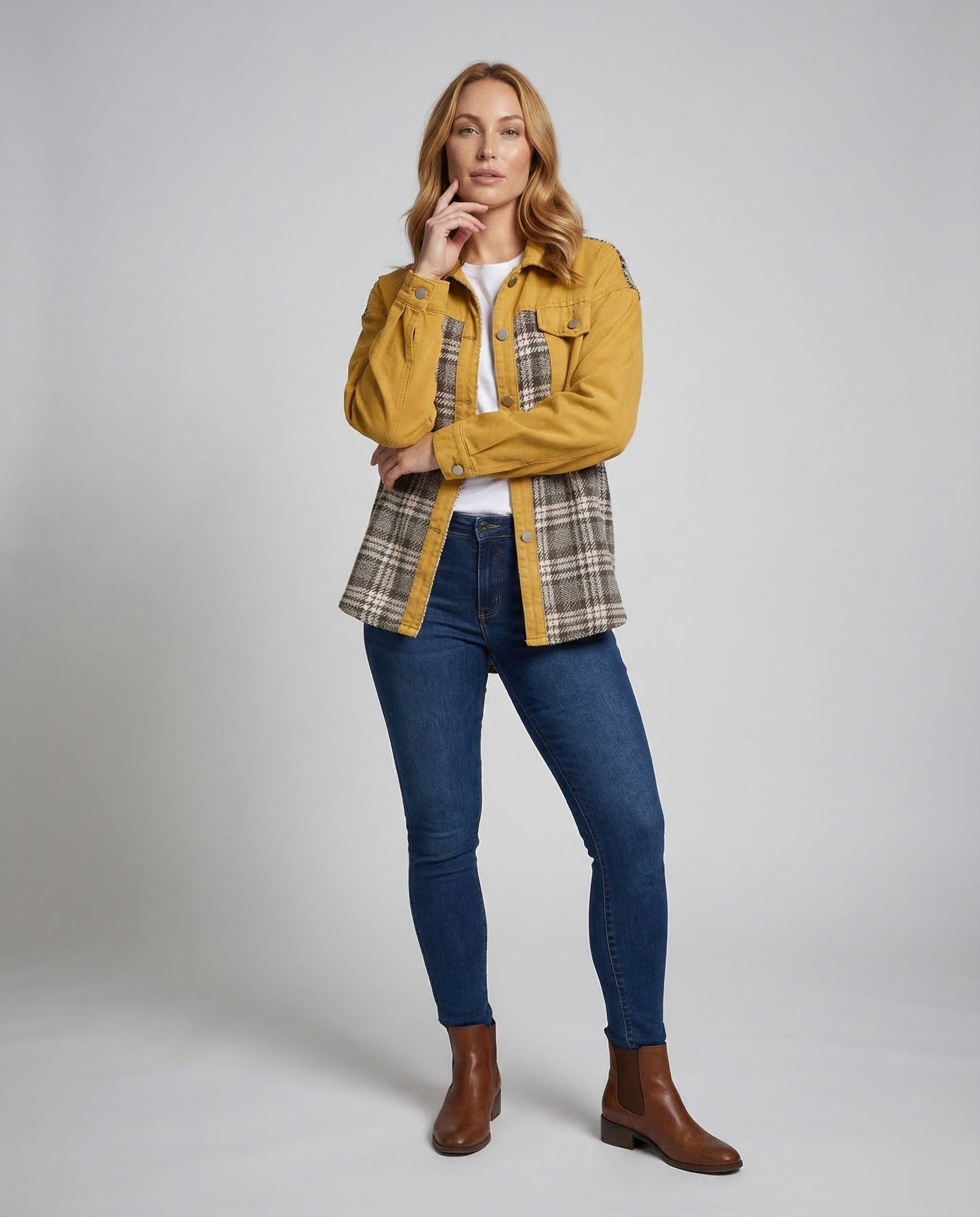 Damen Oversize Jeansjacke mit Karoeinsätzen - Norvielle