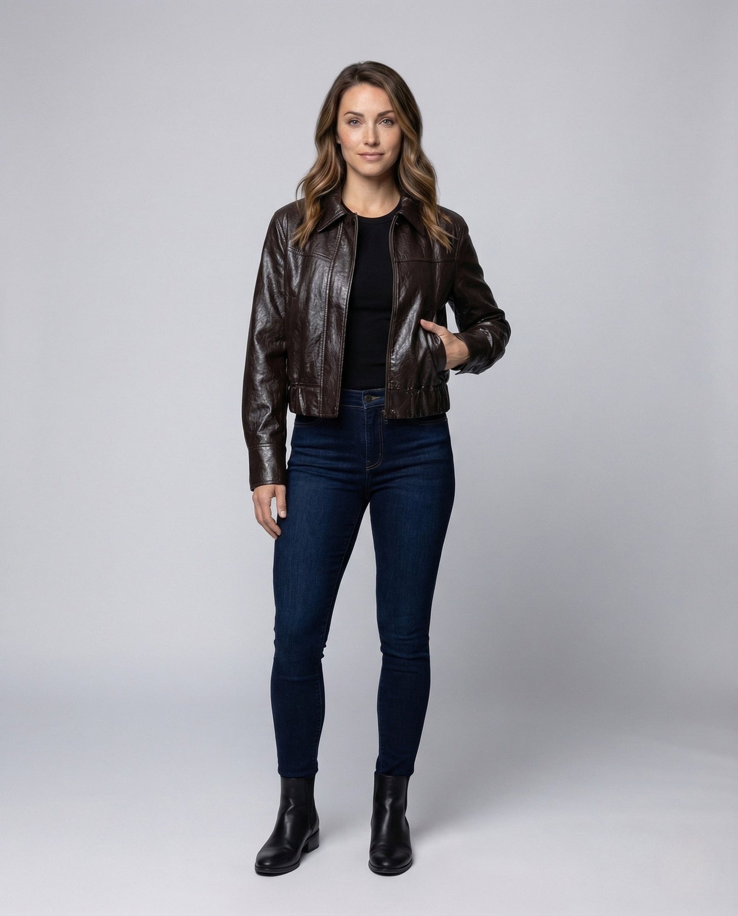 Damen Kunstlederjacke Kurz Mit Tunnelzugbund Schwarz - Norvielle
