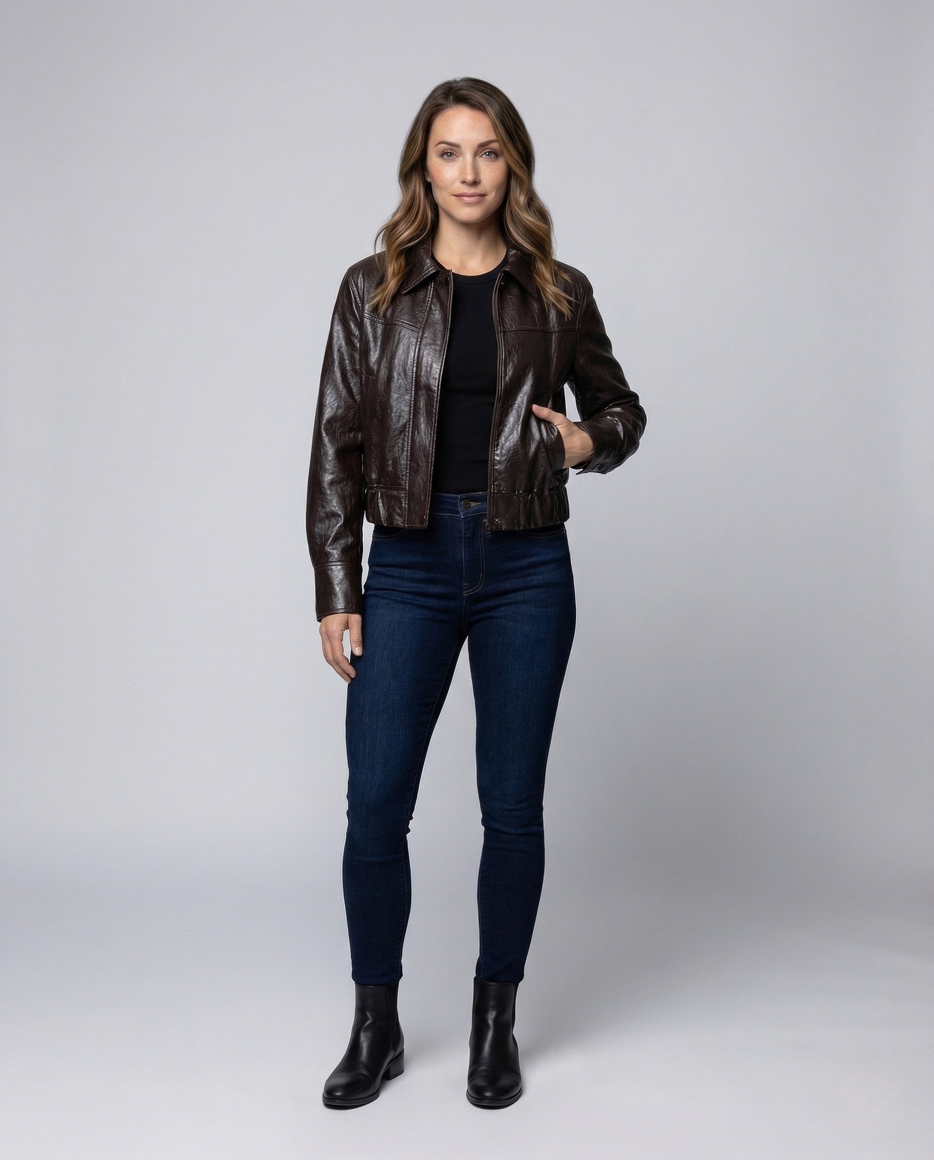 Damen Kunstlederjacke Kurz Mit Tunnelzugbund Schwarz - Norvielle