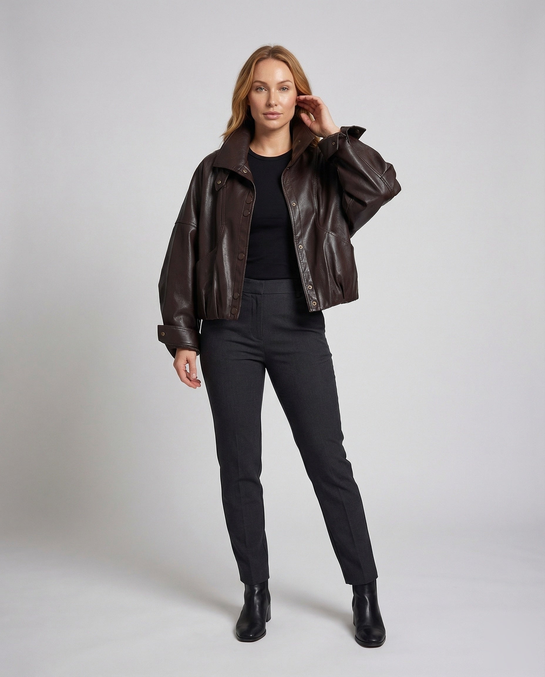 Damen Lederbomberjacke Stehkragen Schwarz - Norvielle